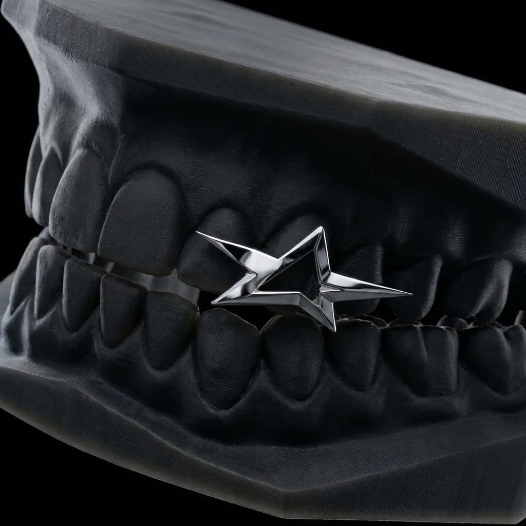 Sharp star, three caps, 3D render